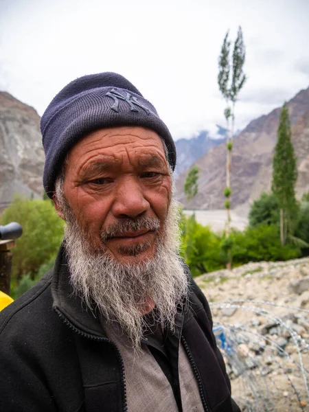ラダック インド 2022年6月23日 インドのパキスタン国境におけるイスラム教徒の年齢層の肖像 — ストック写真