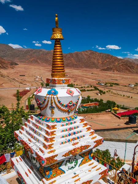 Ladak Indie Června 2022 Budhistická Stupa Překrásným Pohořím Ladach Nejvyšší — Stock fotografie