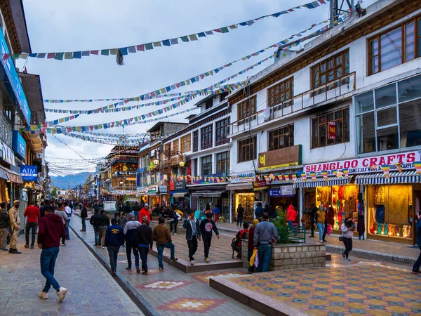 Ladakh India Juni 2022 Toeristen Leh Market Oude Markt Uit Stockfoto