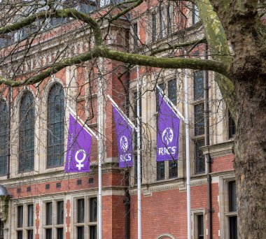 Londra, İngiltere - 22 Mart 2024: Royal Institution of Chartered Surveyors (RICS) Londra 'da. İngiltere.