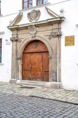 Bratislava, Slovakya - 1 Nisan 2024: Roma Katolik Kilisesi ve Methodius İlahiyat Fakültesi, Bratislava Comenius Üniversitesi.