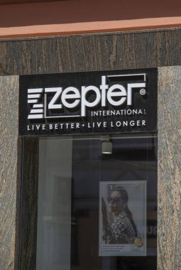 Banska Bystrica, Slovakya - 1 Mayıs 2025: Banska Bystrica 'daki uluslararası Zepter mağazası. Zepter International bir İsviçre tüketici malları şirketidir..