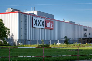 Bratislava, Slovakya - 10 Mayıs 2025: XXXLutz mağazası. XXXLutz Grubu dünyanın en büyük mobilya perakendecilerinden biridir..