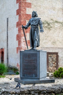 Banska Bystrica, Slovakya - 7 Haziran 2025: Kral IV. Banska Bystrica 'da. Bela IV. 1235 ve 1270 yılları arasında Macaristan ve Hırvatistan Kralı oldu..