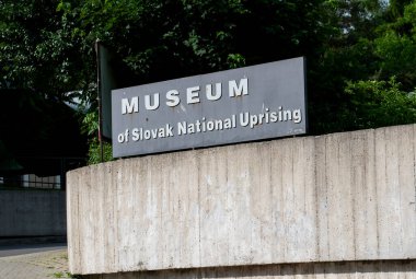 Banska Bystrica, Slovakya - 7 Haziran 2025: Banska Bystrica 'da Slovakya Ulusal Ayaklanması Müzesi. Slovakya.
