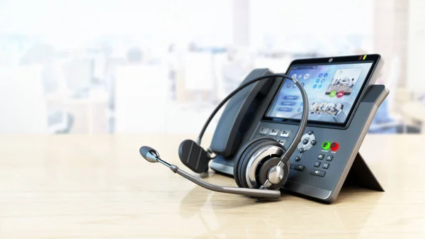 Modern Voip Telefon Och Headset Stående Träkontorsbord Call Center Marknadsföring — Stockfoto