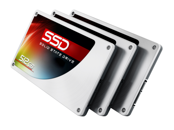 Beyaz arka plan üzerinde izole Ssd katı hal sürücüler.