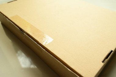 Kargo için kahverengi kutu ambalajı, kağıt desenli