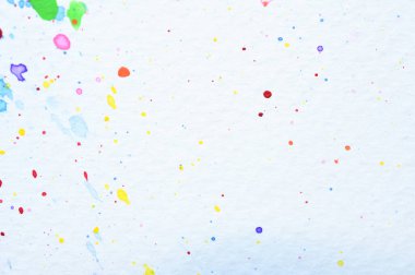 beyaz kağıt üzerinde su rengi sıçraması, renkli sanat tasarımı