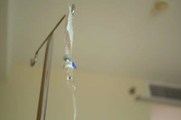 Líquido Intravenoso Para Tratar Paciente Hospital — Foto de Stock