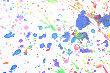 beyaz kağıt üzerinde su rengi sıçraması, renkli sanat tasarımı