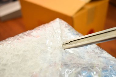 Ürün ve ambalaj endüstrisini korumak için beyaz baloncuk paketi