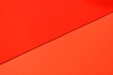 dizayn için kırmızı arkaplanda kırmızı zarf