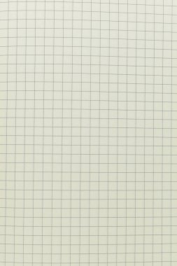 Boş sayfası olan açık planlı dizüstü bilgisayarın üst görünümü, çizgili kağıt dokusu arkaplanı