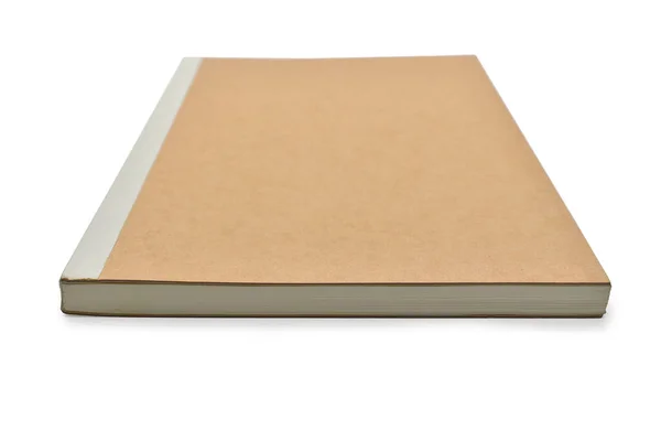 褐色工艺用纸封皮笔记本电脑 白色背景隔离 办公用文具 图库图片