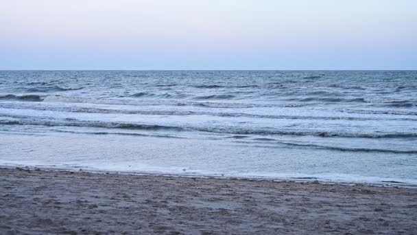 Zpomalení Scéna Krásný Výhled Písek Pláž Mořského Pobřeží Modré Nebe — Stock video