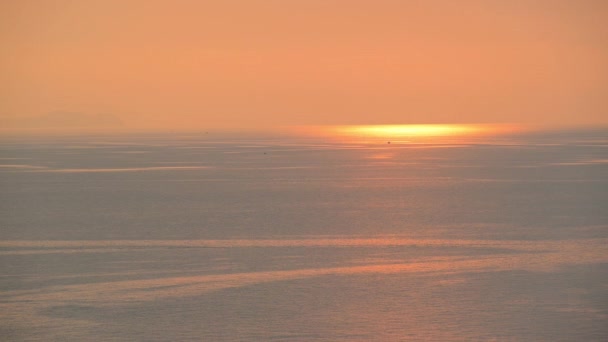 Landskap Havsutsikt Med Gyllene Solnedgång Kvällen Naturlig Bakgrund — Stockvideo