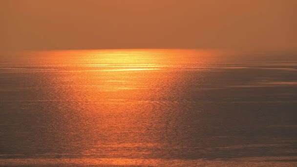 Krajina Moře Zlatým Západem Slunce Večerních Hodinách Přírodní Zázemí — Stock video