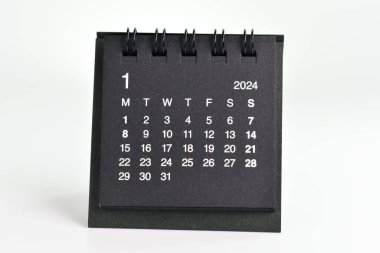 siyah 2024 takvimi beyaz arkaplanda izole edildi