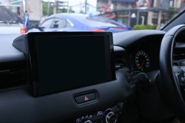 Arabada siyah ekran, ulaşım için multimedya izleme tasarımı