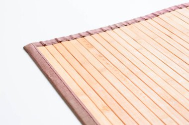 Kahverengi ahşap kaplama dokusu beyaz arkaplanda izole edildi