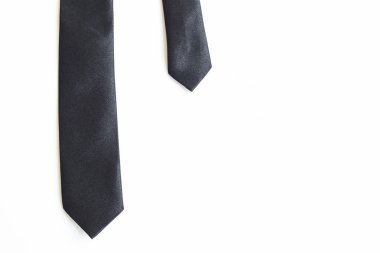 Siyah kravat beyaz arka planda izole edilmiş, Babalar Günü konsepti ve iş stili
