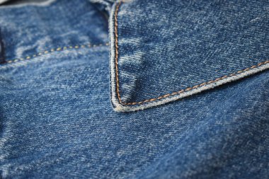 Mavi kot gömlek desenli yaka, kot tarzı.