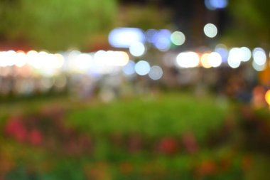 Bahçedeki sönmüş ışık, kutlama partisi etkinliği.