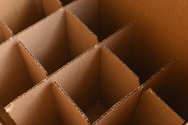 Boş içecek karton kağıt sandığı, geri dönüşüm malzemesi