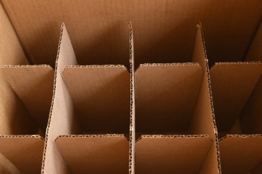 Boş içecek karton kağıt sandığı, geri dönüşüm malzemesi