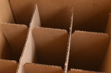 Boş içecek karton kağıt sandığı, geri dönüşüm malzemesi