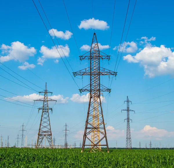 Torres Transmisión Energía Eléctrica Alto Voltaje — Foto de Stock