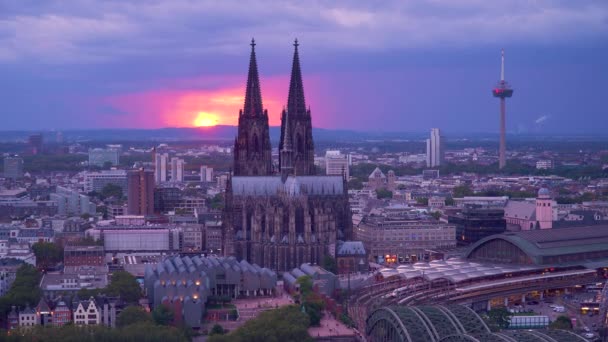 Naplemente Viharfelhők Köln Időhasadéka Felett Kilátás Városra — Stock videók