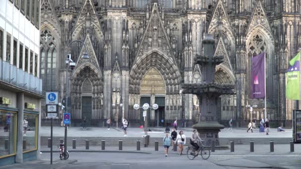 Movimiento Peatonal Plaza Cerca Catedral Colonia Colonia Alemania — Vídeo de stock