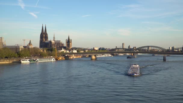 View Cologne Cathedral Rhine River Deutz Bridge — Stock Video
