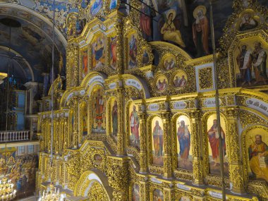 Ukrayna 'nın Kiev Pechersk Lavra Katedrali' nin Iconostasis 'i