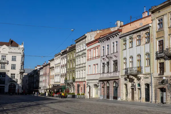 Lviv 'in ana meydanı. Old Town, Lviv 'in merkezi. Pazar Meydanı