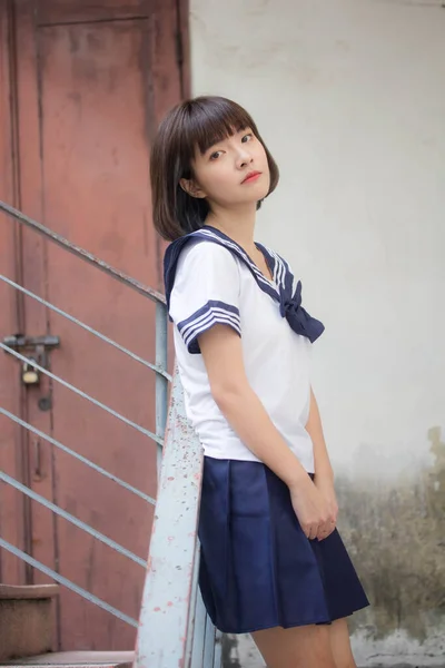 Japanilainen Teini Kaunis Tyttö Opiskelija Hymyillä Rentoutua — kuvapankkivalokuva