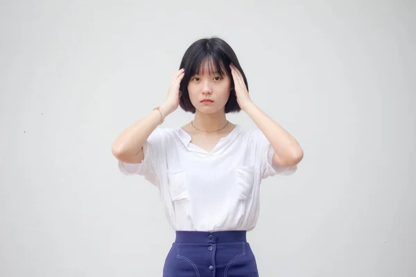 Asiático Tailandés Adolescente Blanco Camiseta Hermosa Chica Pensar —  Fotos de Stock