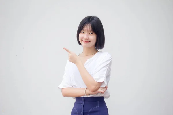 Azjatyckie Tajski Nastolatek Biały Shirt Piękny Dziewczyna Wskazując — Zdjęcie stockowe