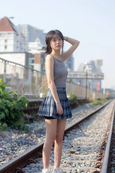 Ασία Thai Κορίτσι Scott Φόρεμα Όμορφο Κορίτσι Χαμόγελο Και Χαλαρώσετε — Φωτογραφία Αρχείου
