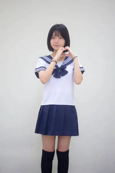 Japanisch Teen Hübsch Mädchen Student Geben Herz — Stockfoto