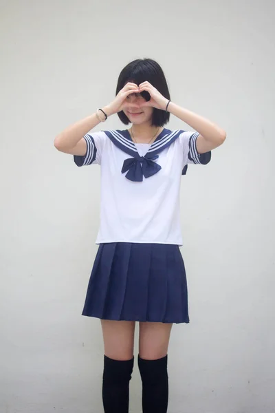 Japonés Adolescente Hermosa Chica Estudiante Dar Corazón — Foto de Stock