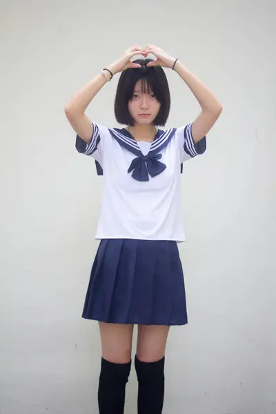 Giapponese Teen Bella Ragazza Studente Dare Cuore — Foto Stock