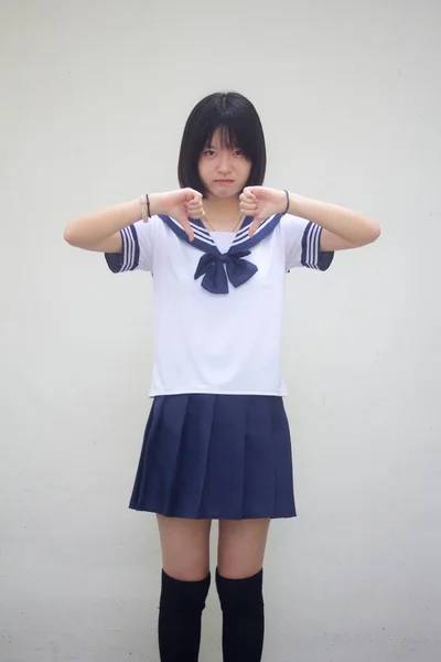 日本十多岁的漂亮女生在学生中不喜欢 — 图库照片