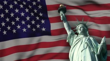 Amerikan Özgürlük Anıtı, Amerikan bayrağının sallanan arka planına karşı. Kusursuz tekrarlayan video döngüsü. - Evet. Yüksek kalite 4k görüntü