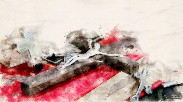 Koyu kahverengi ahşap haç ve beyaz arka planı olan eski kitapların üzerine küçük haçlar.                                           