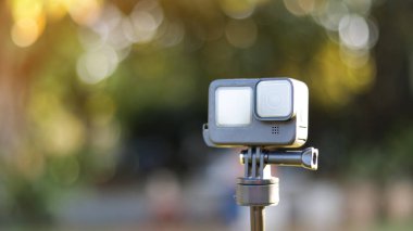 Görüntü arkaplanındaki kulpunda eylem kamerası