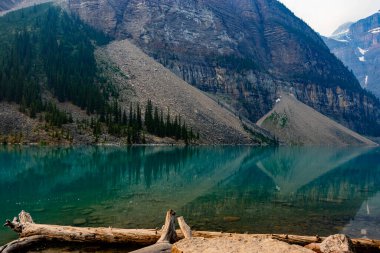 Zümrüt su Moraine Gölü Banff Ulusal Parkı Alberta Kanada