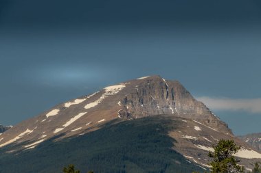 Saskatchewan 'dan Murchison Dağı ve Mistaya Vadisi Banff Ulusal Parkı Alberta Kanada